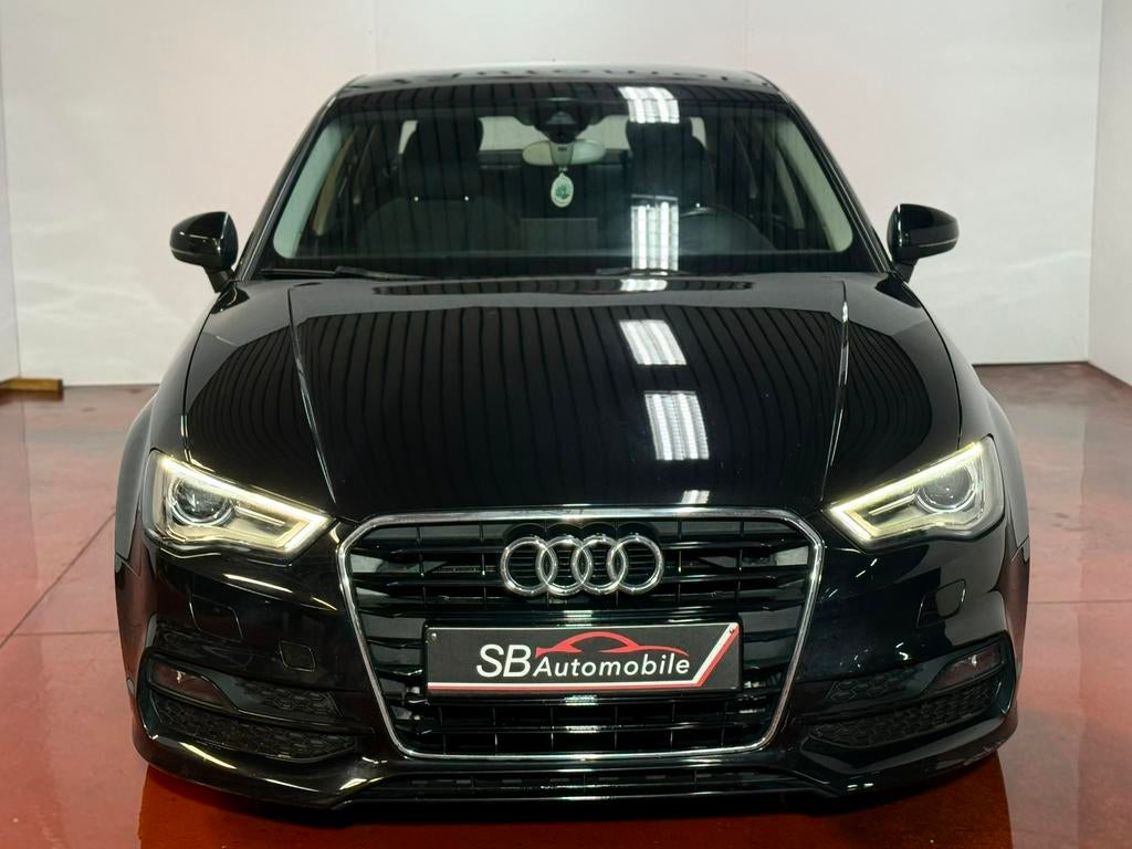 Audi A3 Sportback 2.0TDi Ambition S line/BI-XENON/GARANTIE, Auto's, Audi, Euro 5, 4 cilinders, Zwart, Bedrijf