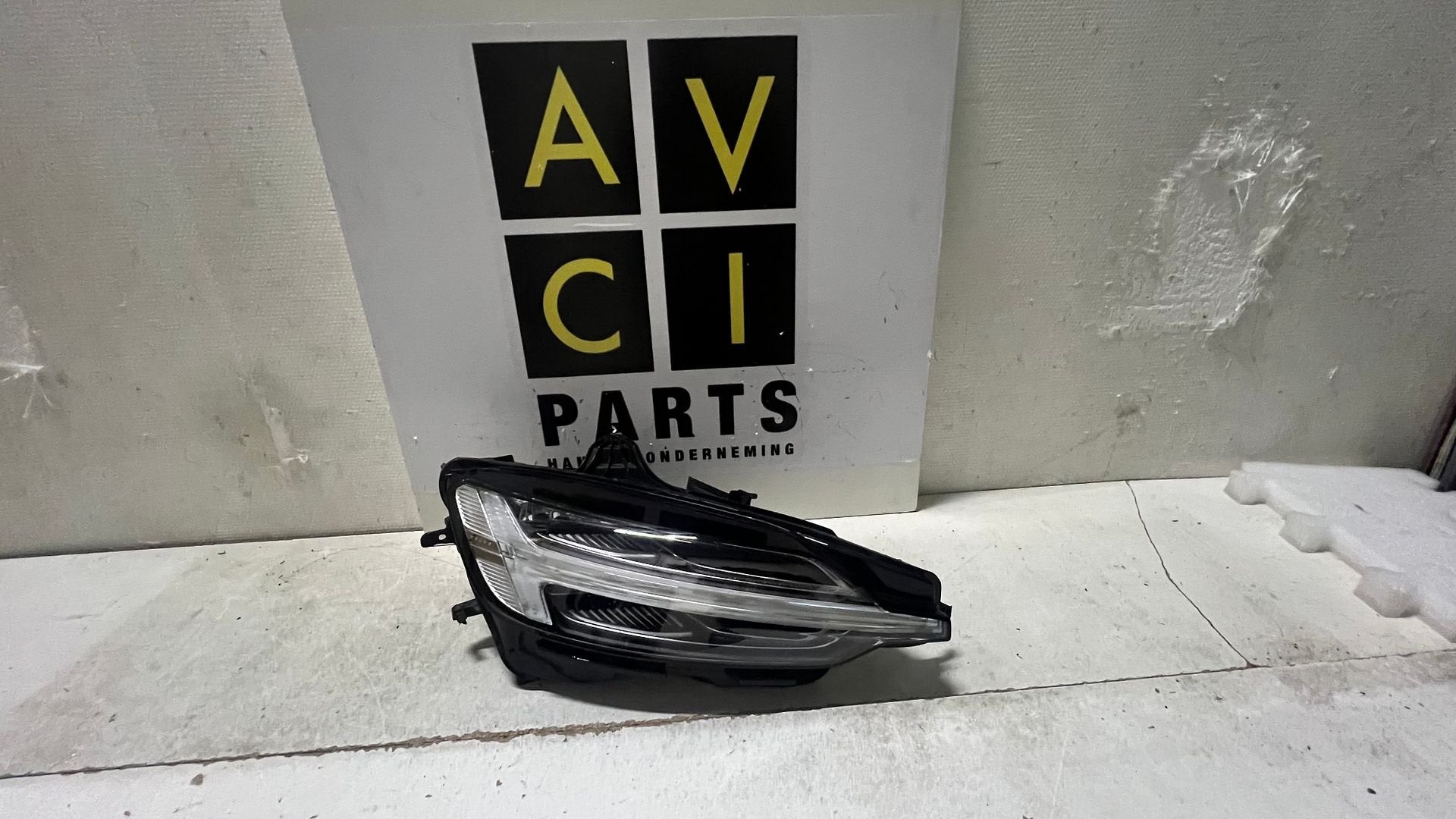 Koplamp Volvo XC60 II FULL LED-RECHTS 32365340, Gebruikt, -, -, Ophalen of Verzenden