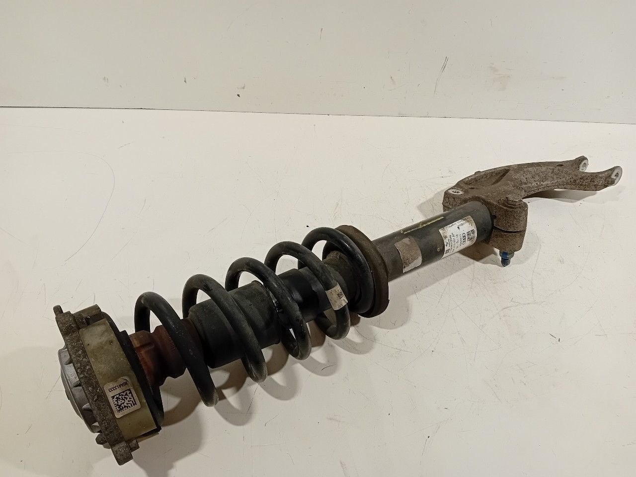 Veerpoot rechts voor Audi Q5, Onderdelen@venauto.nl, Van der Ven Autorecycling B.V., Ettenseweg 76, 4706 PB Roosendaal, The Netherlands