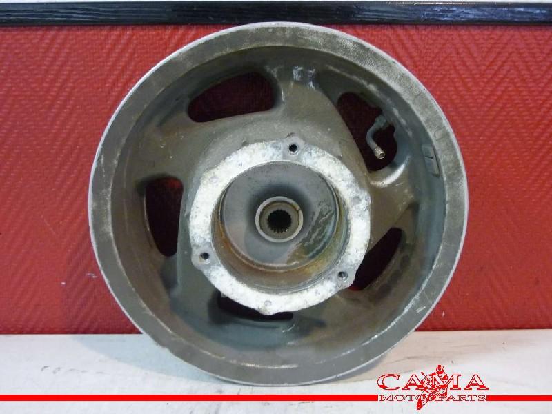 JANTE ARRIÈRE Yamaha YP 250 MAJESTY 2001-2006 (YP250 5GM), Motos, Dhr. S. di Majo, Utilisé, Info@cama-motorparts.nl, P.J. Troelstraweg 8 8
3144 CX  MAASSLUIS, NL