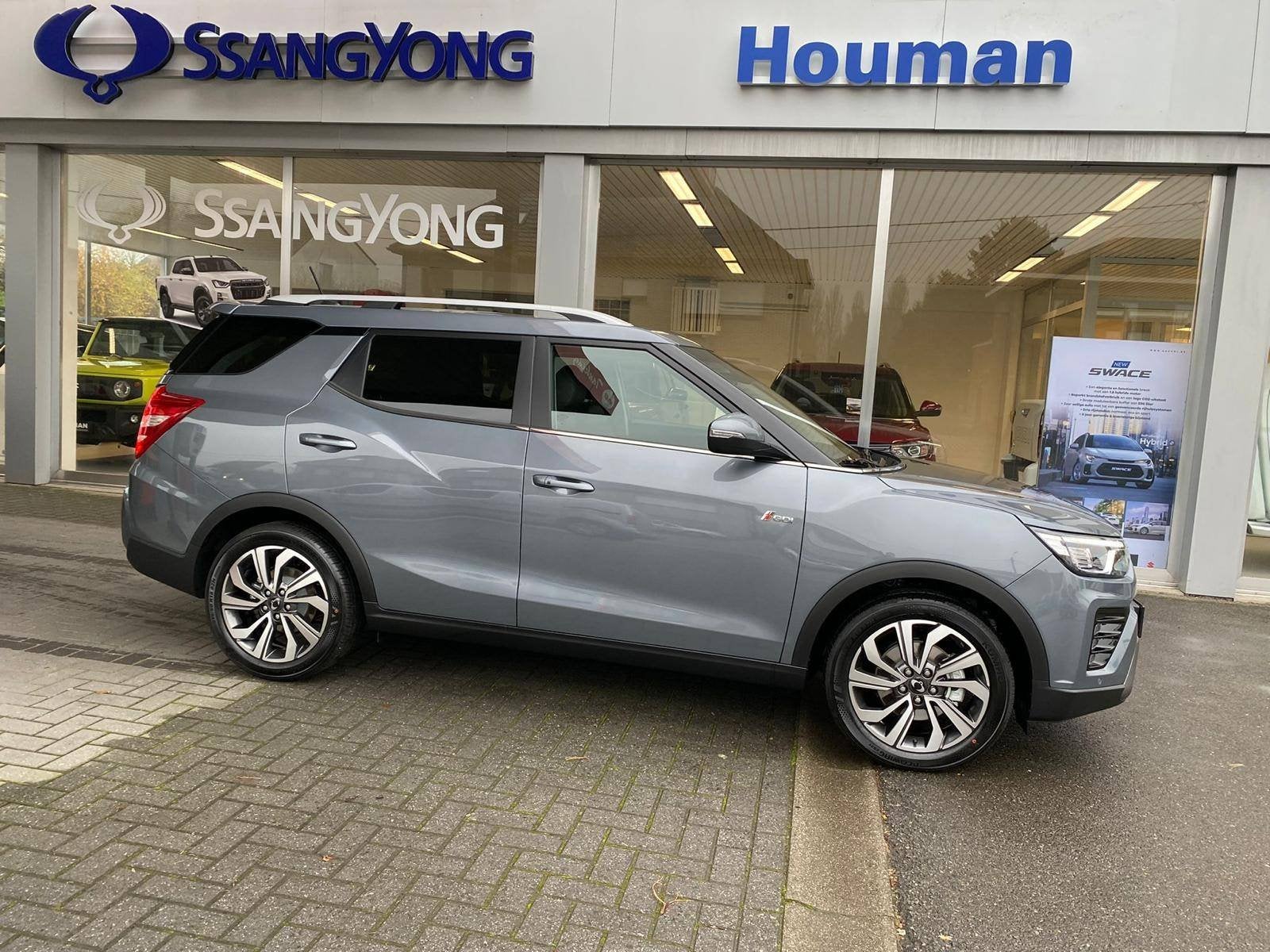 KGM Tivoli 1.5 Onyx Automaat Grand Tivoli (bj 2023), Auto's, Automaat, 1497 cc, Gebruikt, Zwart