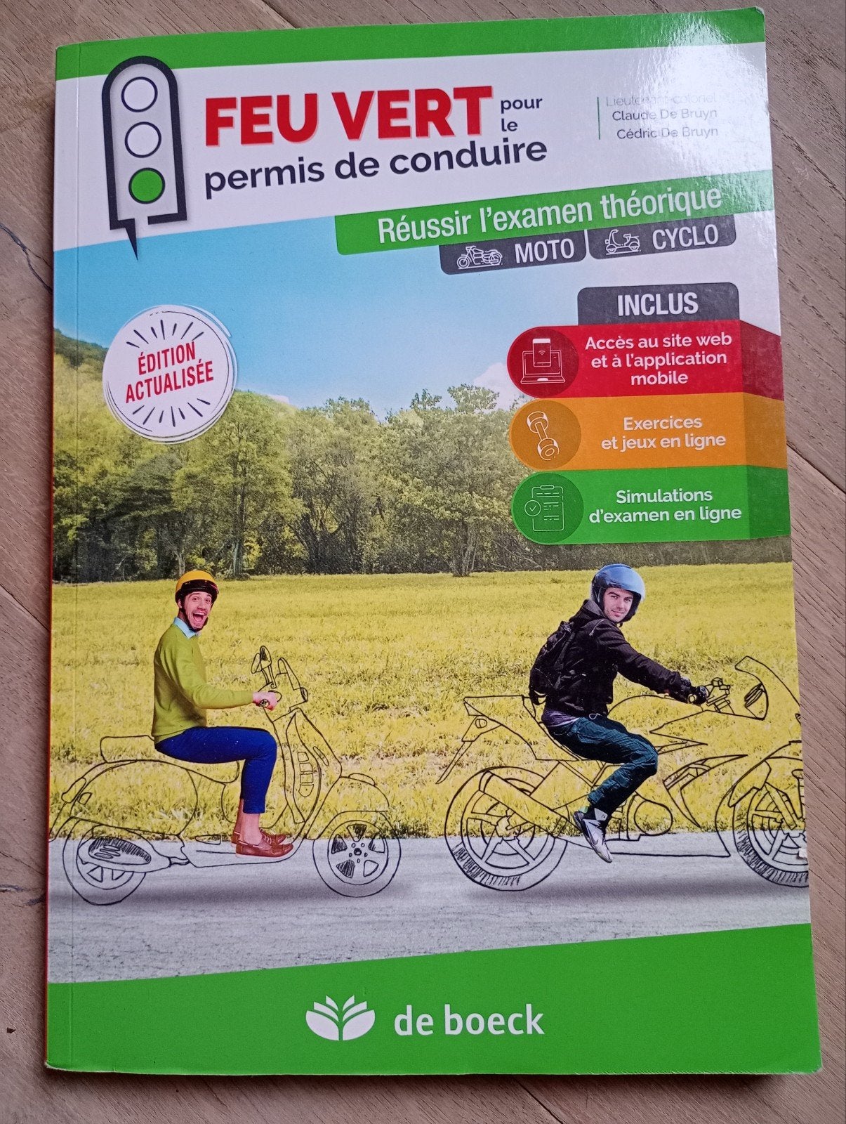 Feu vert moto cyclo manuel pour examen théorique, Enlèvement