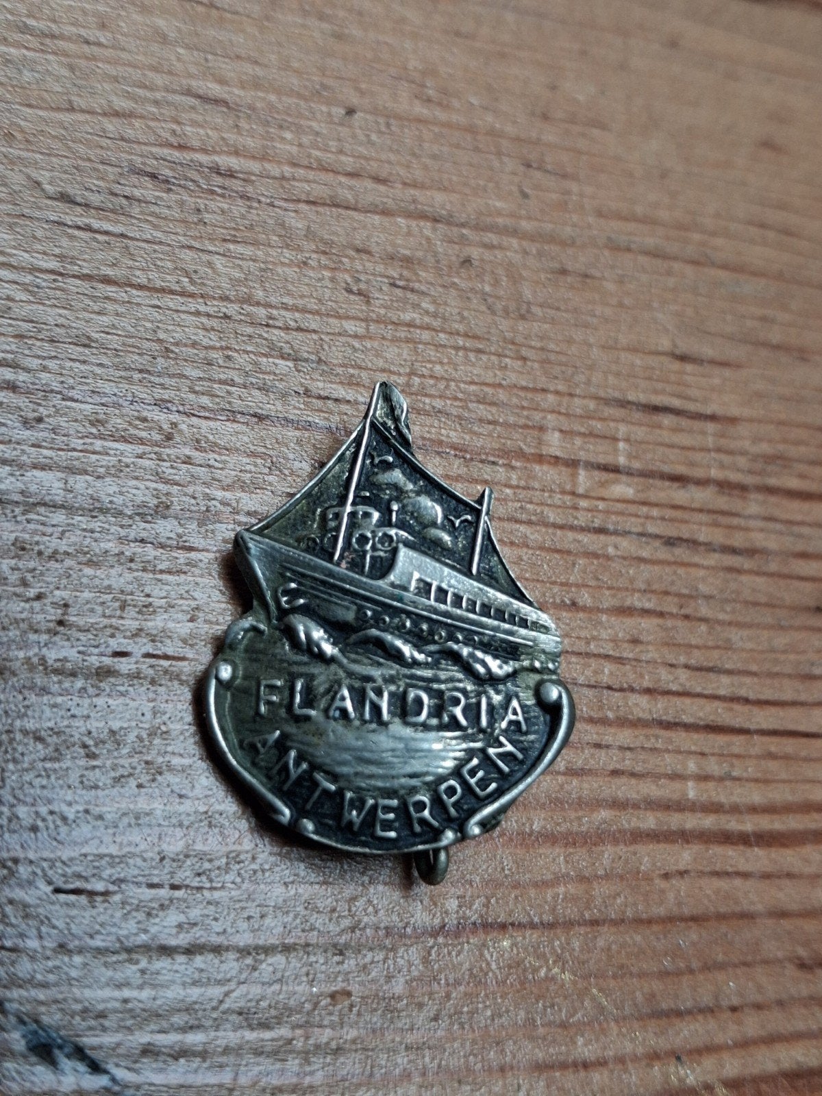 Épinglette Flandria Antwerp, Collections, Broches, Pins & Badges, Envoi