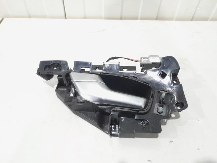 Portiergreep 4Deurs links-voor van een Landrover Evoque, -, -, Ophalen of Verzenden, -