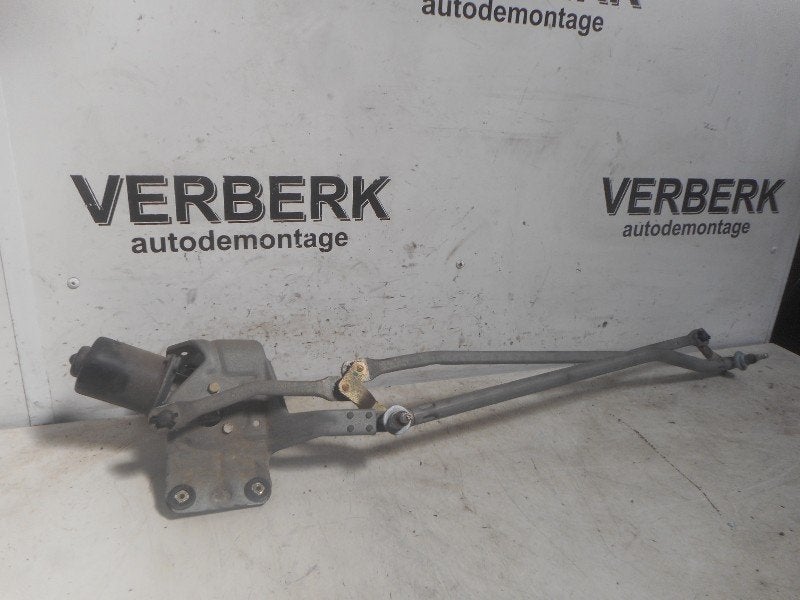 MOTEUR + TRINGLERIE ESSUIE GLACE AVANT 19 Phase I (B / C53), Renault, Valeo, Utilisé, 100, rue de Courcelles
75017  Paris, FR