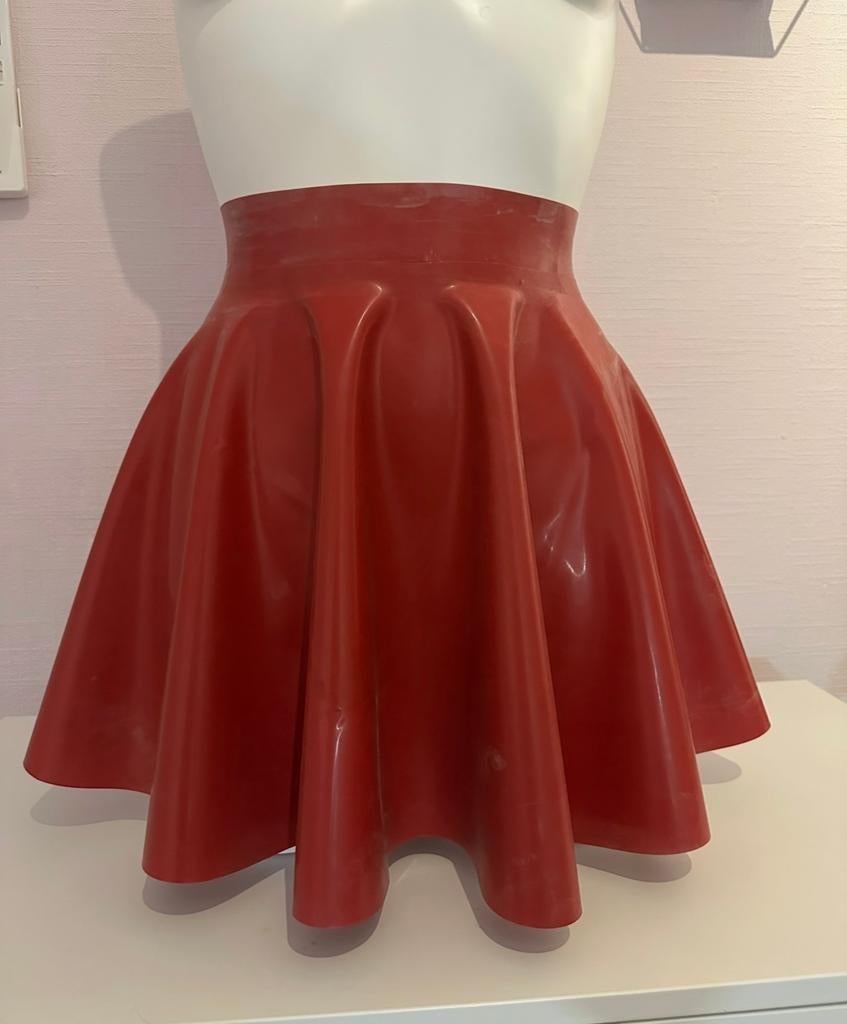 Latex, full circle skater skirt red, Kleding | Dames, Verzenden, Nieuw, Rood