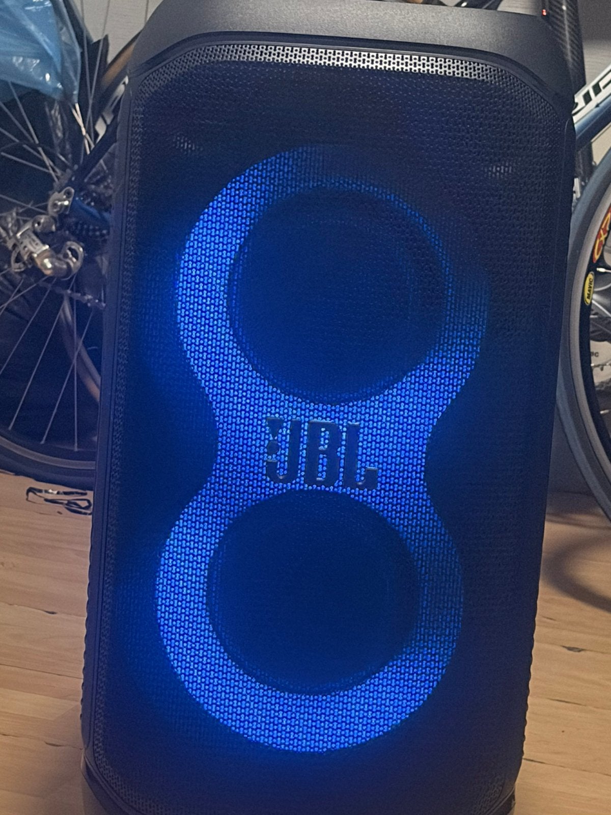 JBL PARTYBOX 320 STAGE, Ophalen, Zo goed als nieuw