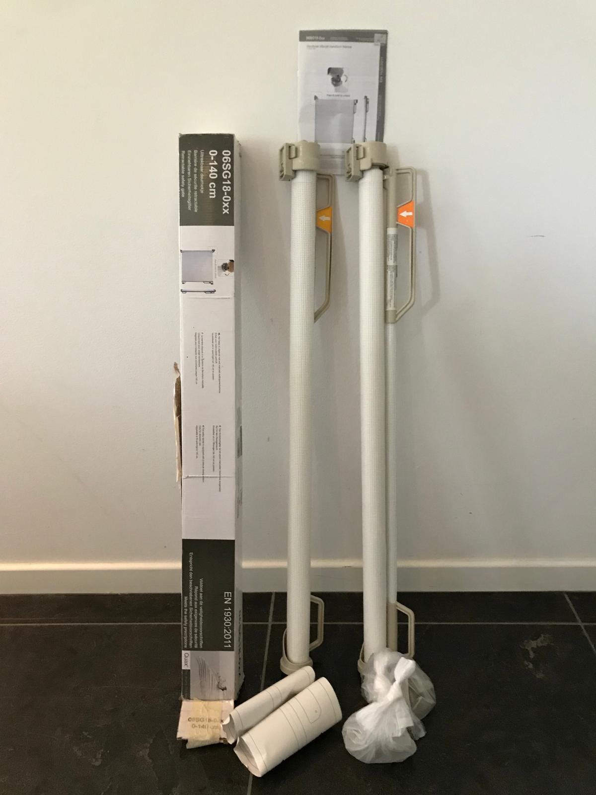 2 oproltraphekjes of deurhekje 0 - 140cm, Ophalen, Zo goed als nieuw