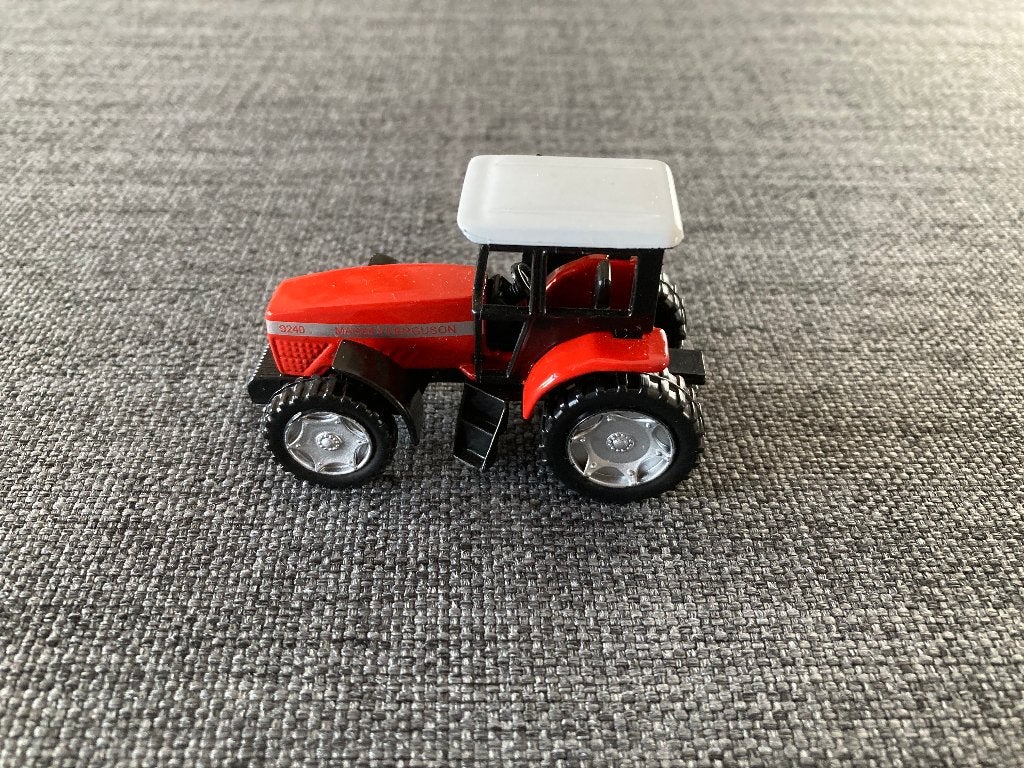 Siku Massey Ferguson tractor, schaal 1:87 vanaf 3 jaar, Kinderen en Baby's, Ophalen of Verzenden, Zo goed als nieuw