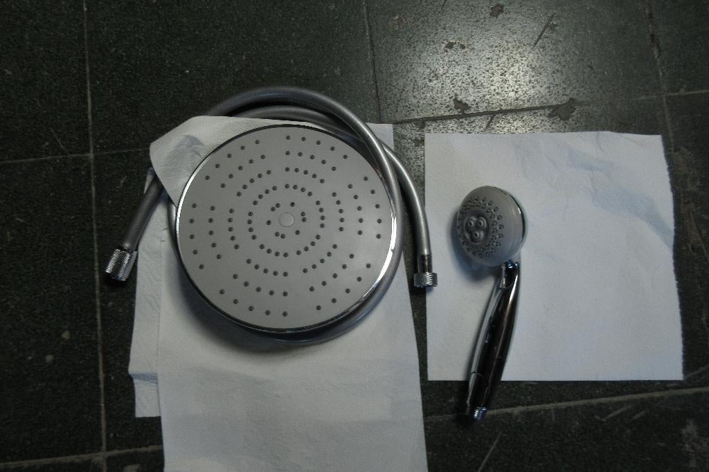 regendouche sproeier  en hand sproeier, Doe-het-zelf en Bouw, Sanitair, Ophalen, Nieuw, Chroom