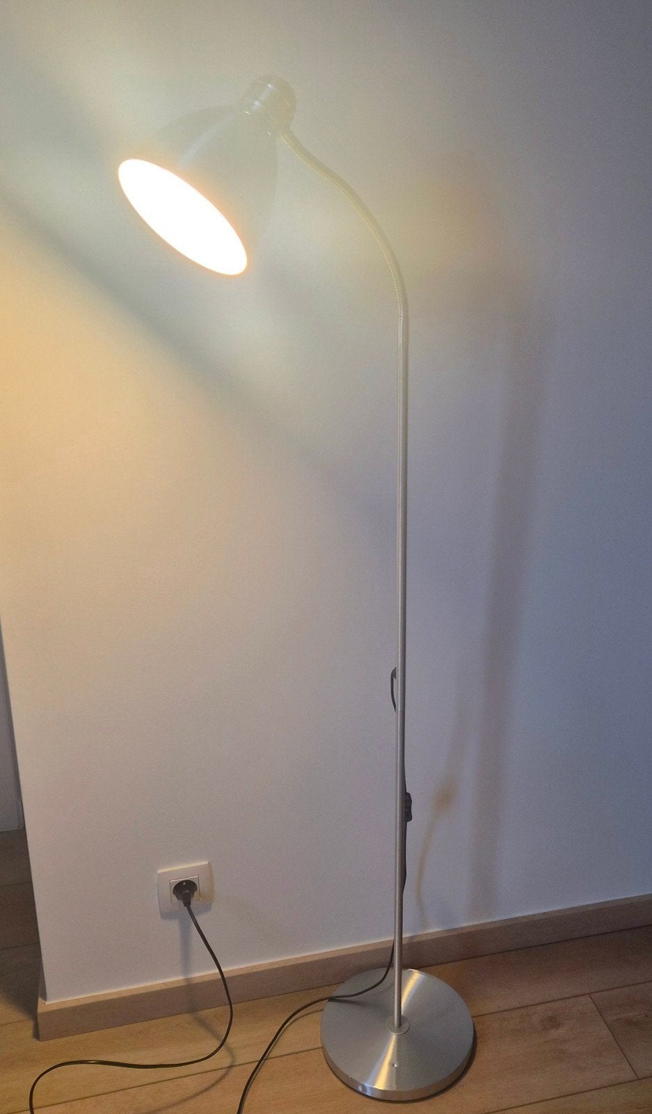Lampe Lersta Ikea, Enlèvement