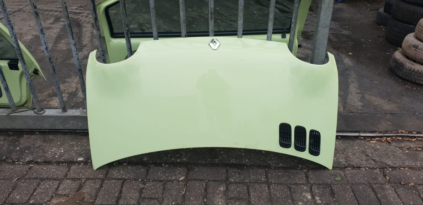 RENAULT TWINGO MOTORKAP BJ 93 TOT 2005, Gebruikt, -, -, Ophalen of Verzenden