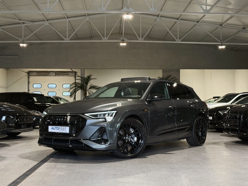 Audi E-Tron 55 Quattro S-Line Daytona Grey - Garantie, Auto's, Audi, Automaat, Dealer onderhouden, 5 zetels, SUV of Terreinwagen