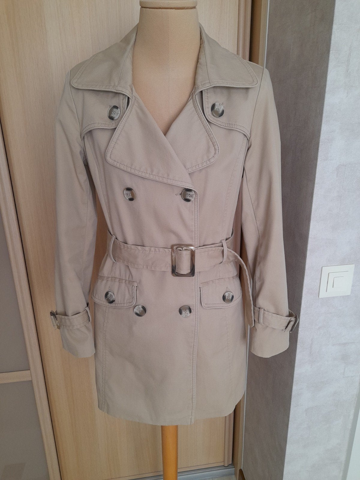 Jas maat 38 Cassis, Kleding | Dames, Cassis Collection, Beige, Zo goed als nieuw, Ophalen