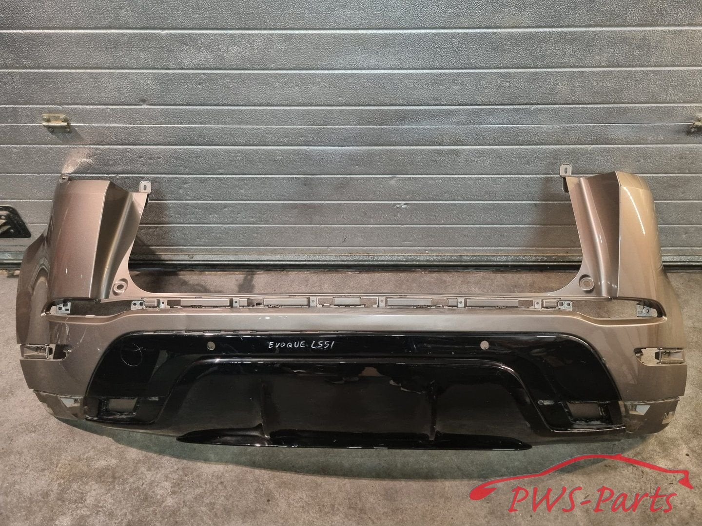 LAND ROVER EVOQUE L551 R-DYNAMIC VANAF 2019 ACHTERBUMPER ORI, Auto-onderdelen, -, -, Ophalen of Verzenden, Achter