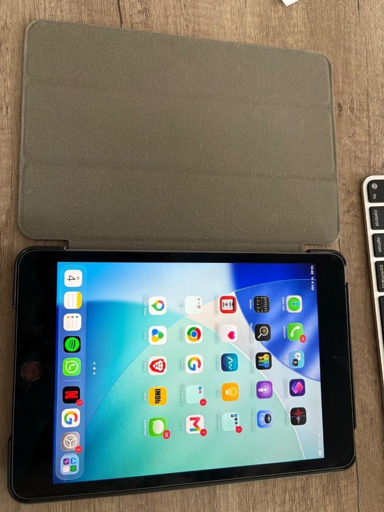 Apple iPad Mini 5 64GB, inclusief hoesje, nieuwstaat, Computers en Software, Apple iPad, Ophalen of Verzenden, Zo goed als nieuw