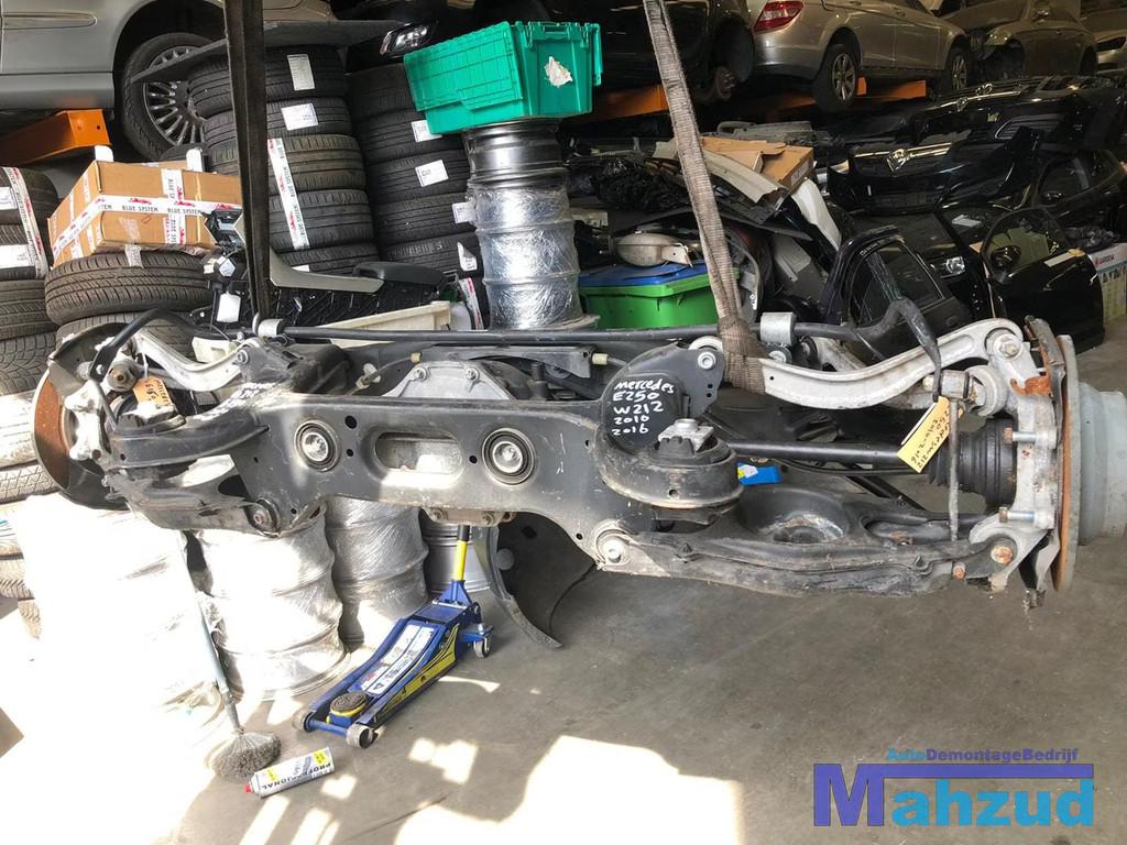 Mercedes E klasse W212 compleet achteras 2123509108 2129108, Auto-onderdelen, Gebruikt, Mercedes-Benz AG, Mercedes-Benz, Mercedesstrasse 120
70372  Stuttgart, DE