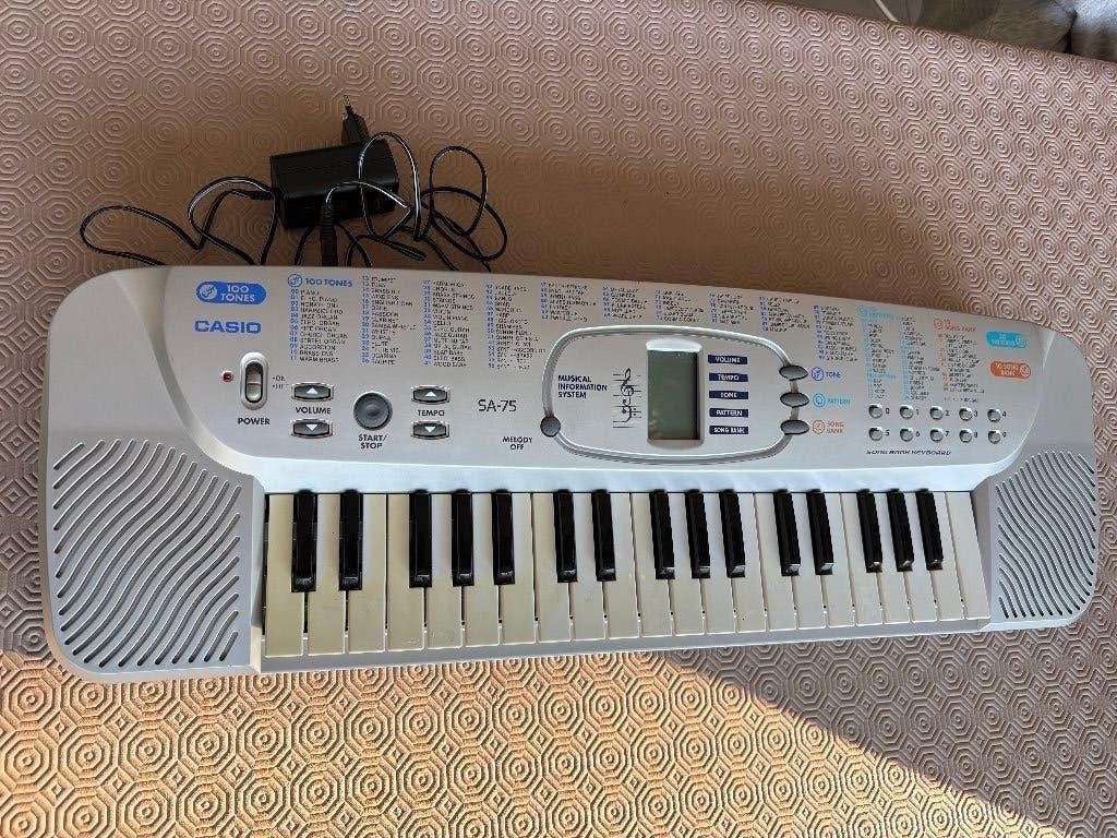 synthétiseur Casio SA-75, Musique & Instruments, Enlèvement, Comme neuf, Autres nombres, Autres marques