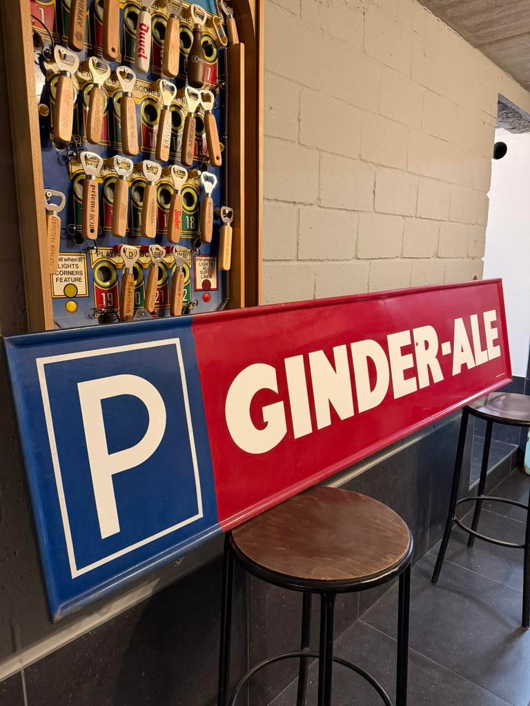 P GINDER-ALE emaille reclamebord, Antiek en Kunst, Ophalen
