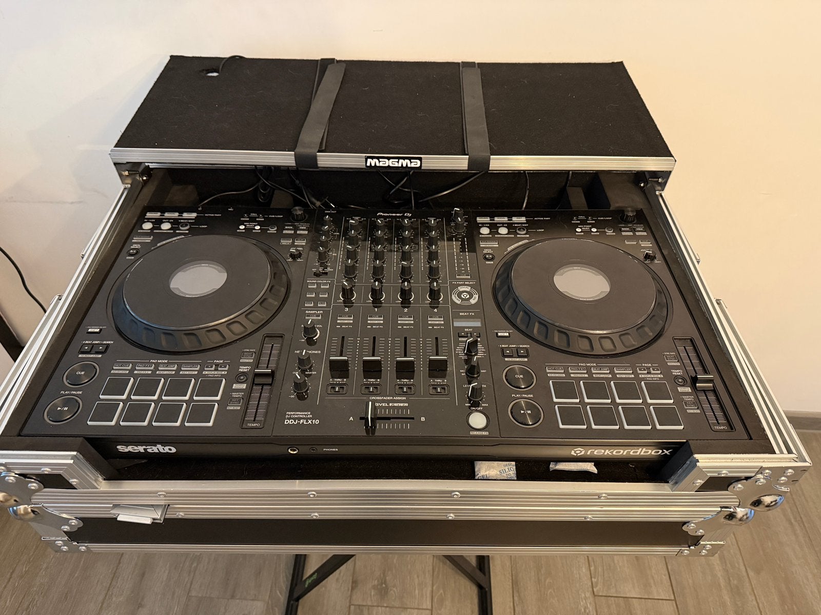 Pioneer DDJ-FLX10 4-kanaals DJ Controller + Magma Flightcase, Muziek en Instrumenten, Ophalen, Zo goed als nieuw, Pioneer