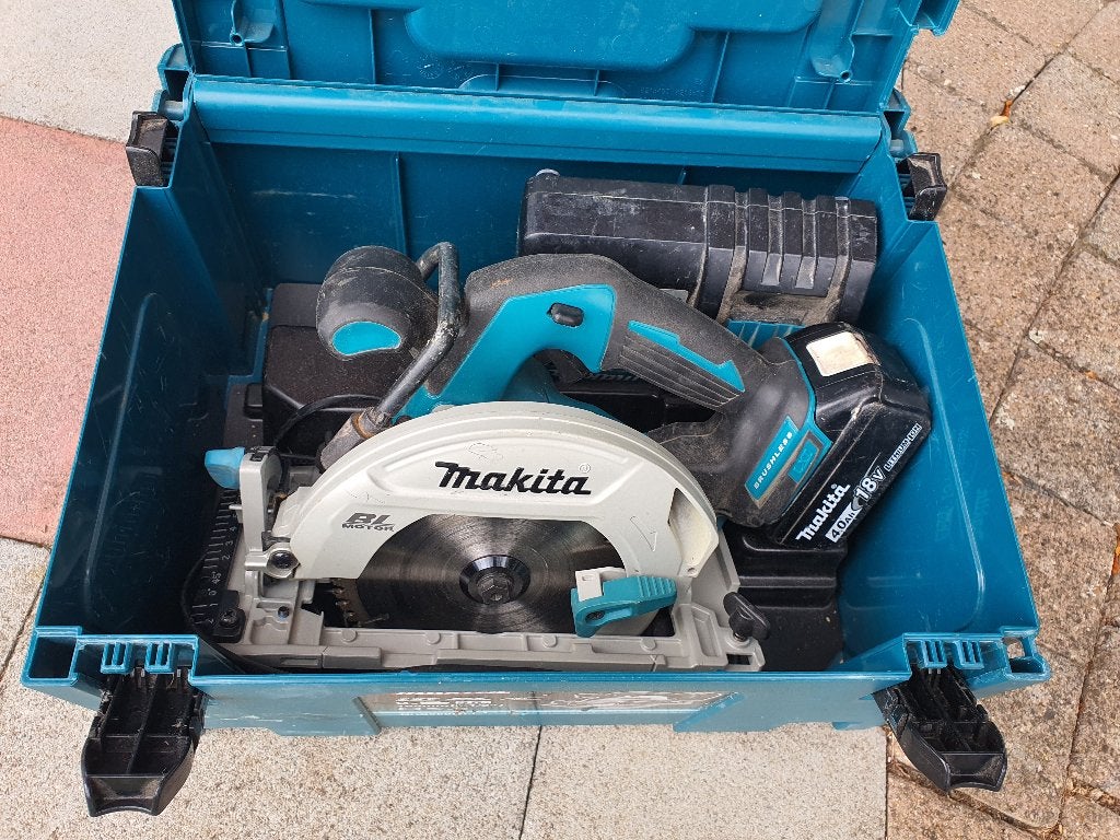 Makita dhs680 18V Cordless Brushless Cirkelzaag 165 mm, Doe-het-zelf en Bouw, Gereedschap | Zaagmachines, Ophalen, Cirkelzaag