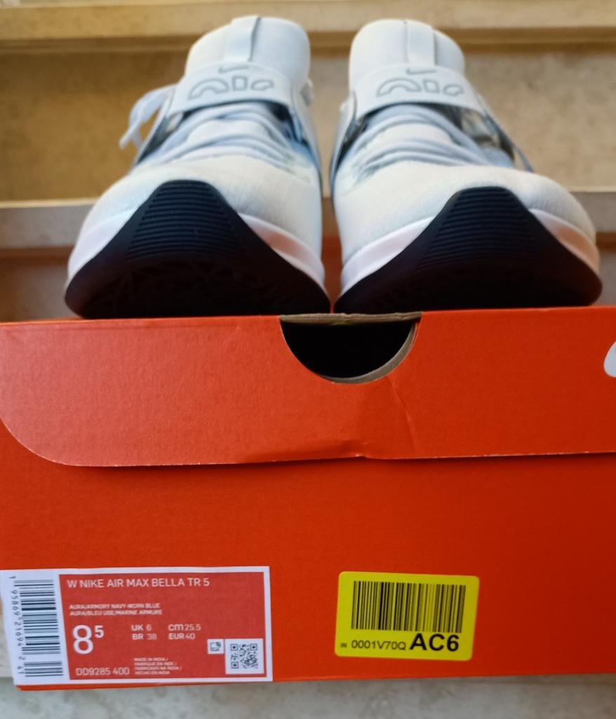 Nike sportschoenen, Vêtements | Femmes, Chaussures, Enlèvement ou Envoi, Neuf, Chaussures de sports