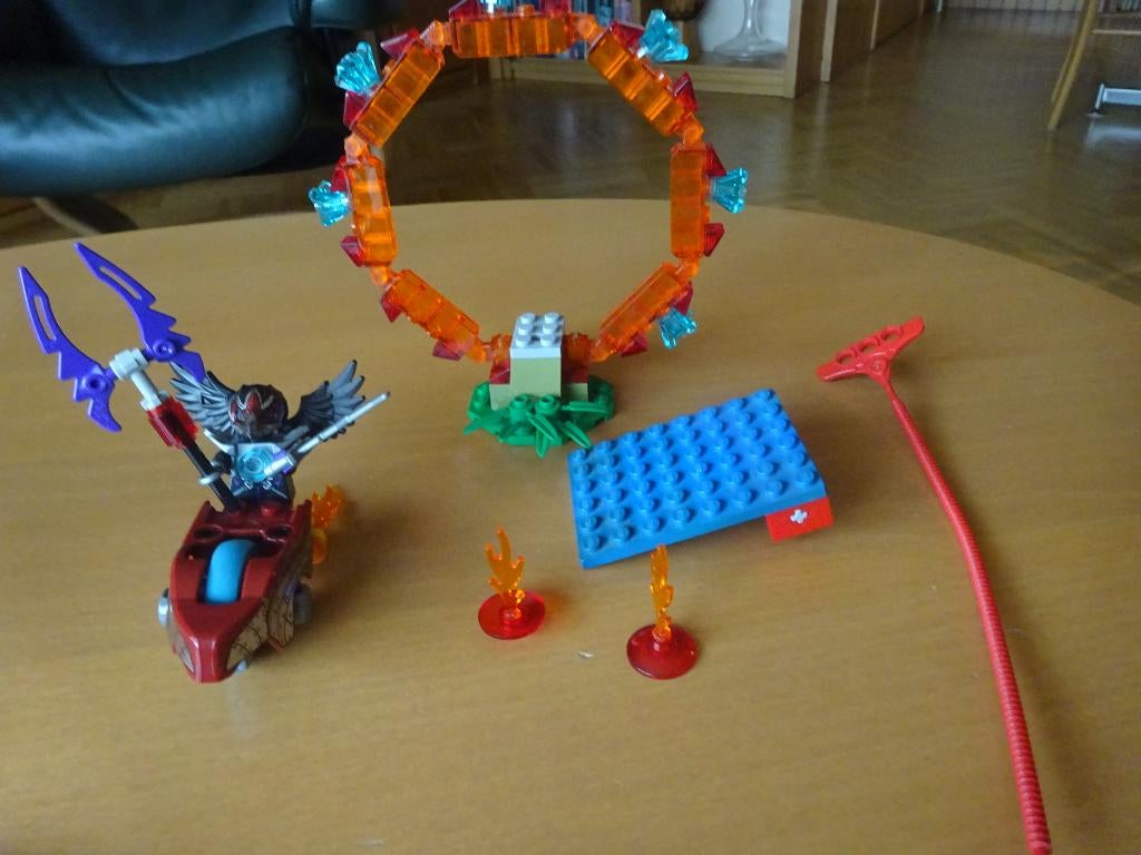 LEGO CHIMA (2) 70100 et 70101 avec explications, Enlèvement ou Envoi, Utilisé, Ensemble complet, Lego
