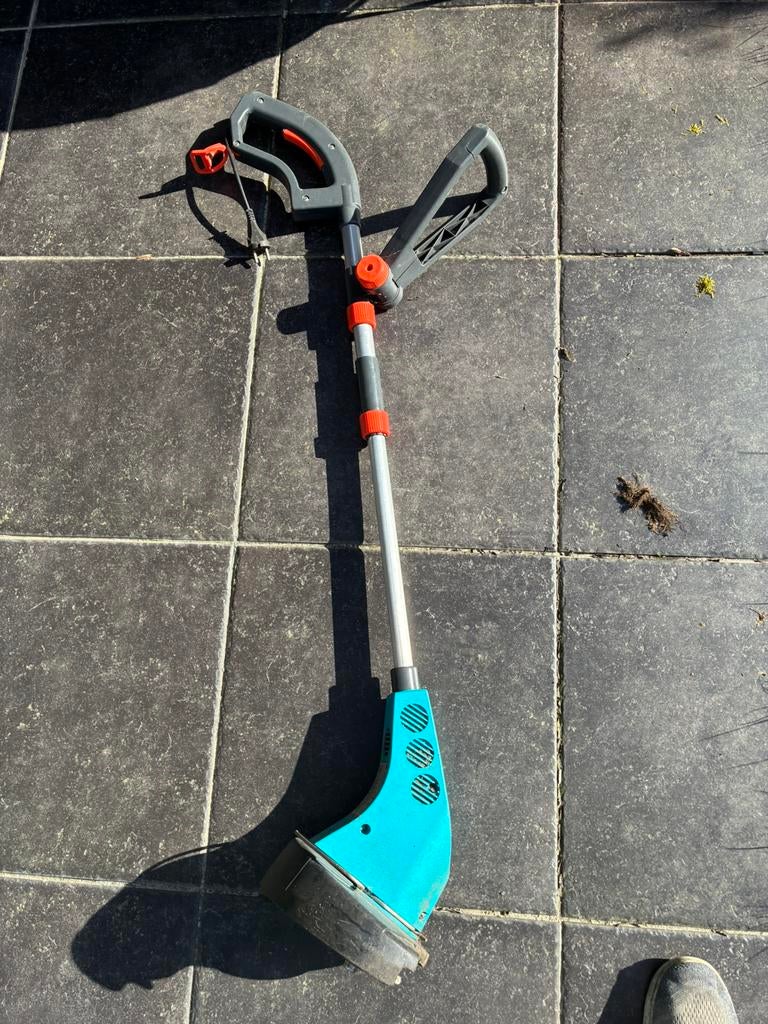 Grastrimmer Gardena, Ophalen, Zo goed als nieuw