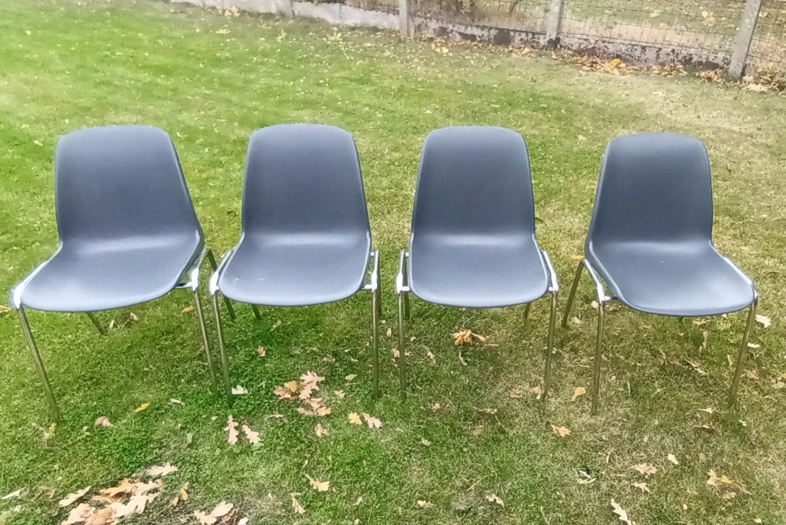 4 stapelbare stoelen, Huis en Inrichting, Ophalen