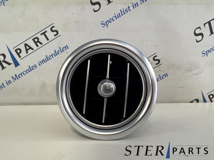 Grille aération tableau de bord d'un Mercedes V-Klasse, 3 mois de garantie, Utilisé, -, -