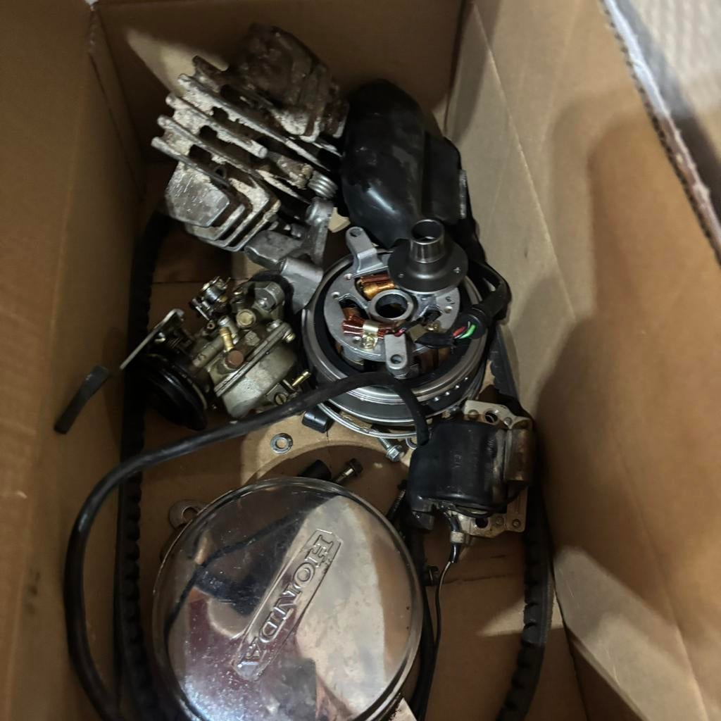 Lot camino, Fietsen en Brommers, Brommeronderdelen | Algemeen, Ophalen of Verzenden, Zo goed als nieuw, Carburateur