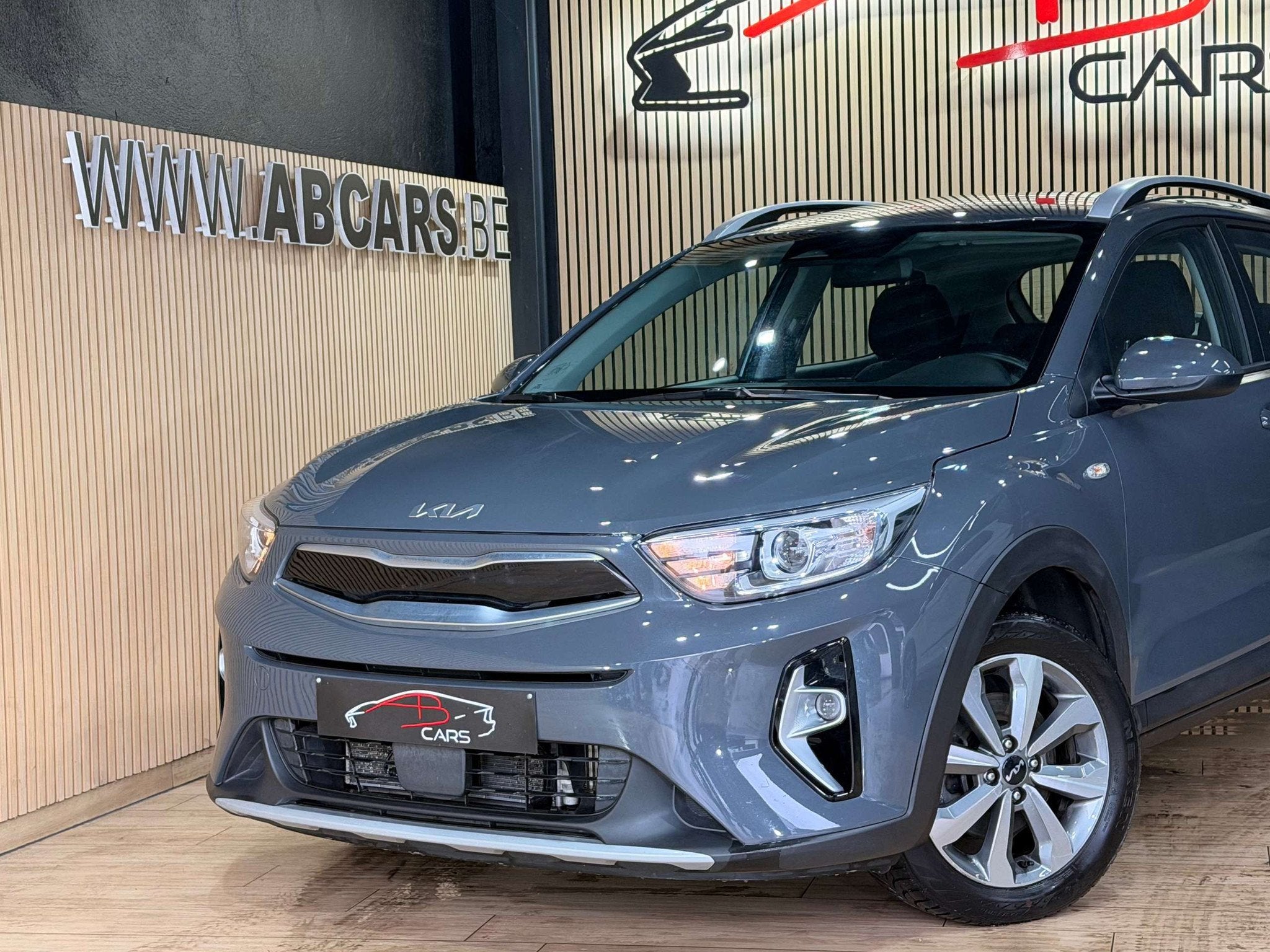 Kia Stonic 1.0 T Pulse ISG * GARANTIE 12 MOIS * 1ER PROP *, Auto's, Kia, Gebruikt, Zwart, 1650 kg, Bedrijf