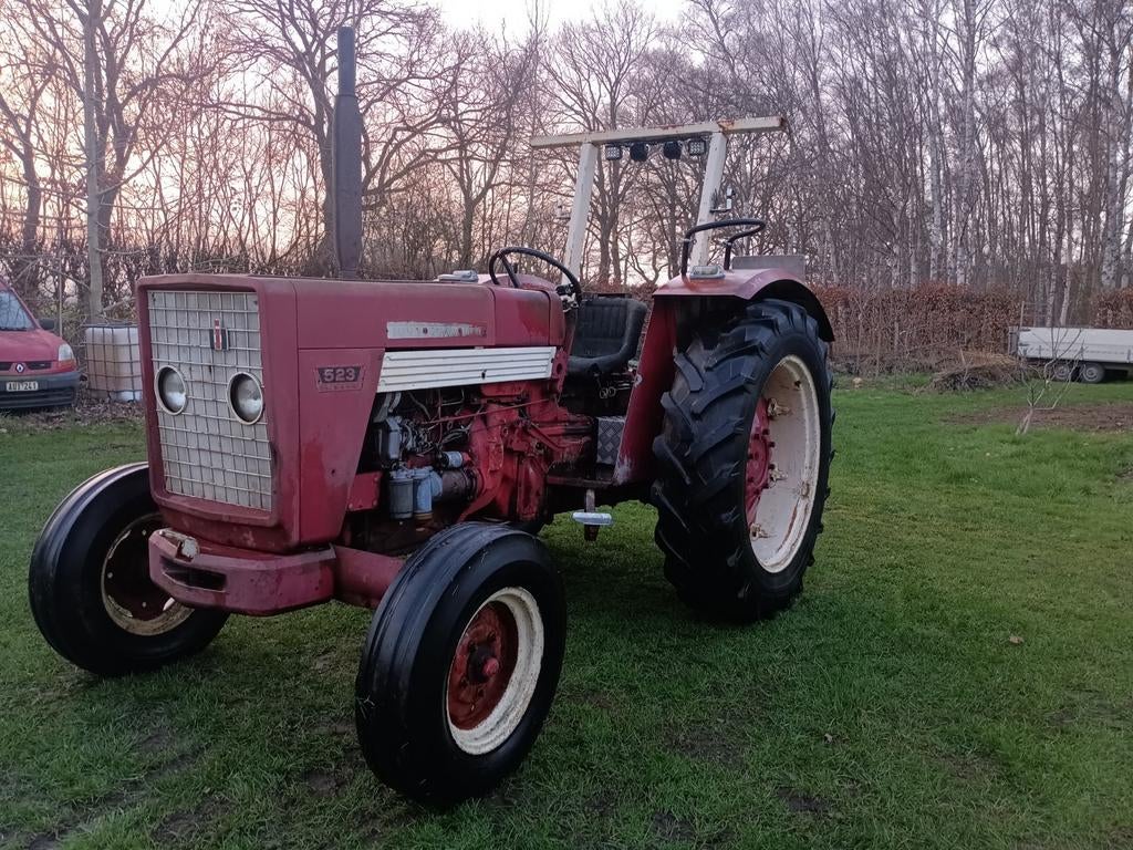 Traktor international 523, Zakelijke goederen, Landbouw | Tractoren, Ophalen, Oldtimer, Tot 80 Pk, McCormick