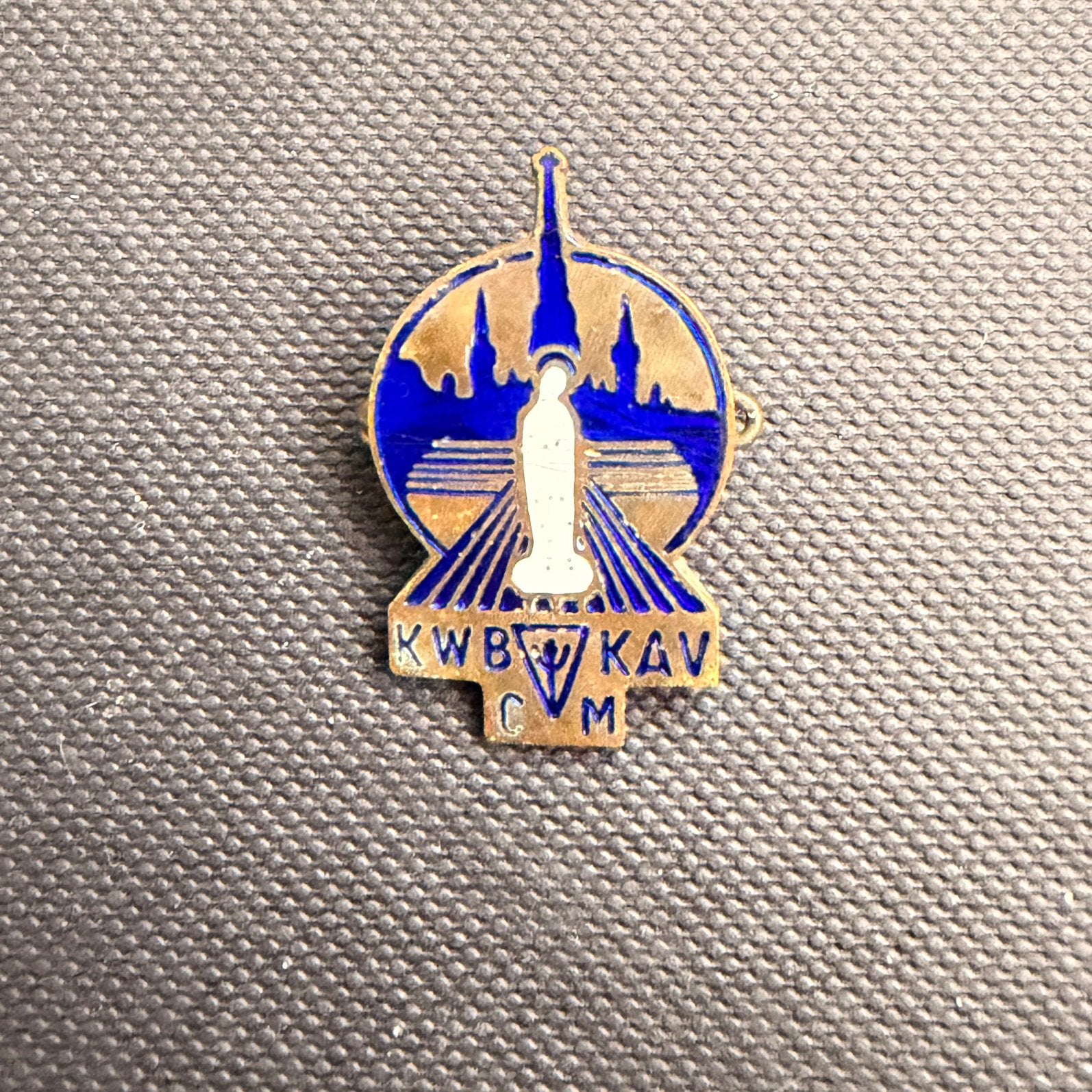 K.W.B. K.A.V. C. Vintage broche, Collections, Enlèvement ou Envoi, Utilisé