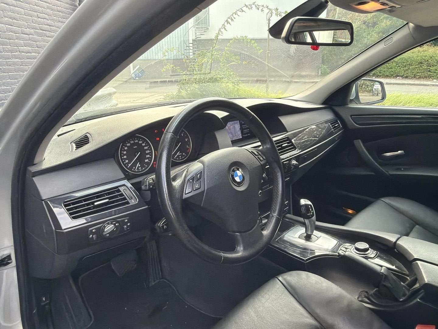 BMW 520 5-serie Touring 520i Corporate Lease Business Line E, Auto's, Zwart, Verwarmde buitenspiegels, Bedrijf, Break
