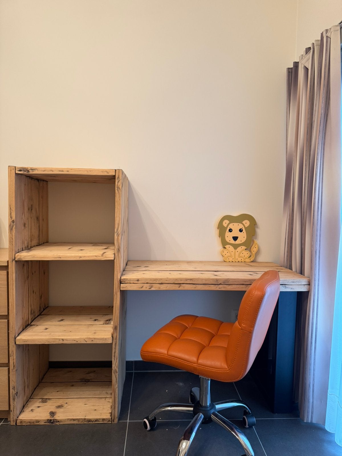 Kinder bureau met of zonder bureaustoel, Ophalen, Gebruikt, Scandinavisch, Hout