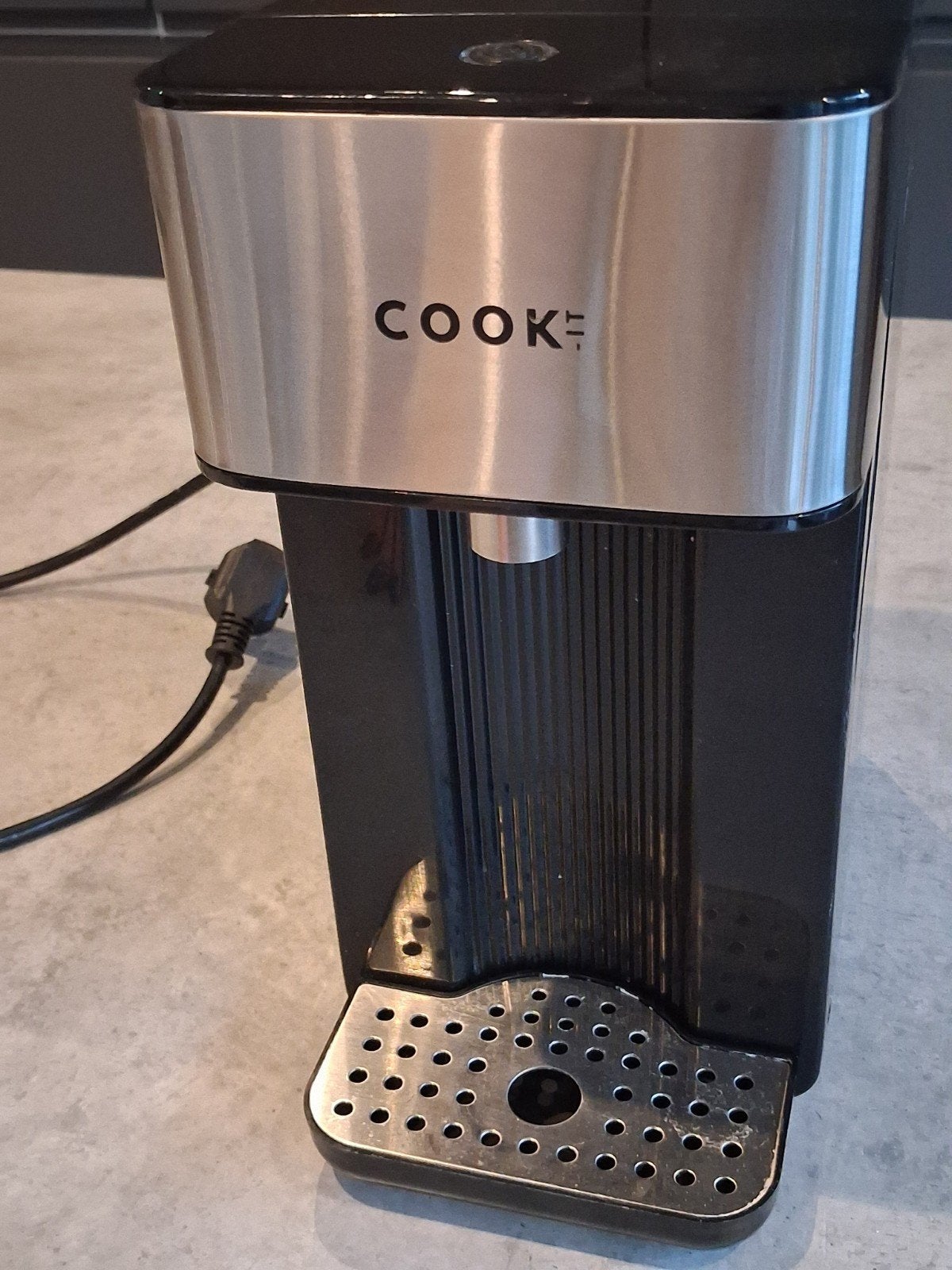 Cook it warmwaterdispenser, Ophalen