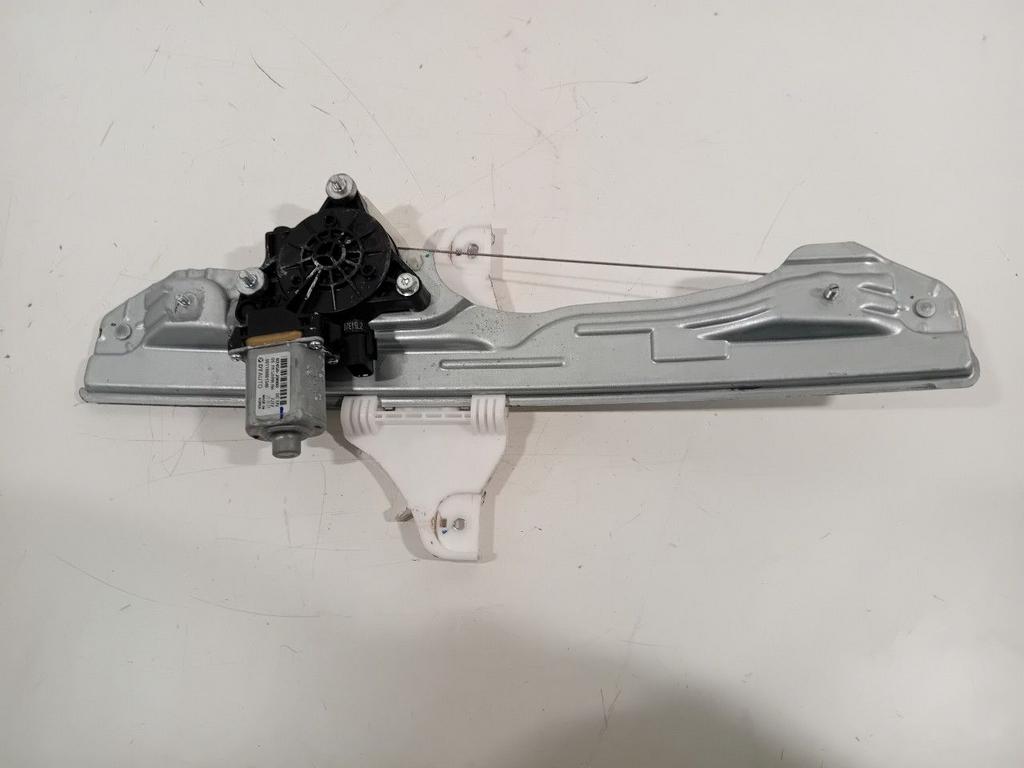 Raammechaniek elektrisch rechts achter Hyundai Kona, Onderdelen@venauto.nl, Van der Ven Autorecycling B.V., Gebruikt, Ettenseweg 76, 4706 PB Roosendaal, The Netherlands