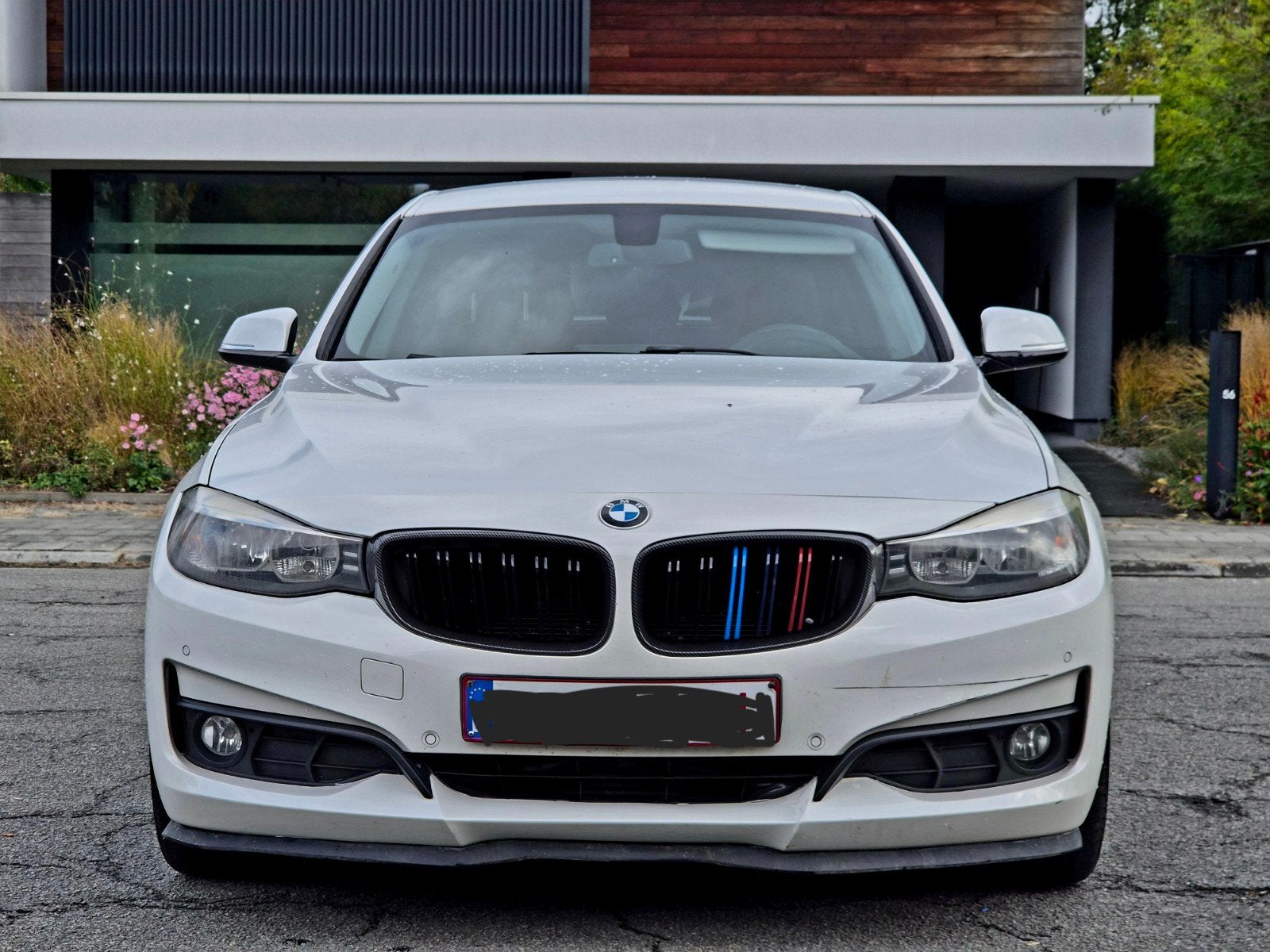 BMW 318d GT Sportpakket – 2014
 230.000 km
 Parelmoerwit, Autos, Cuir, Achat, Euro 6, Réception radio numérique