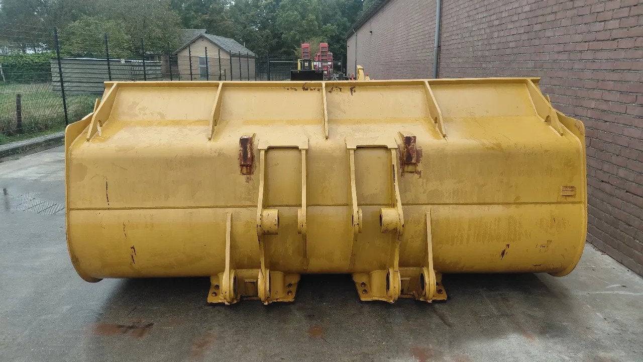 Caterpillar 980 loader bucket with teeth / Unused / 4.2m3 /