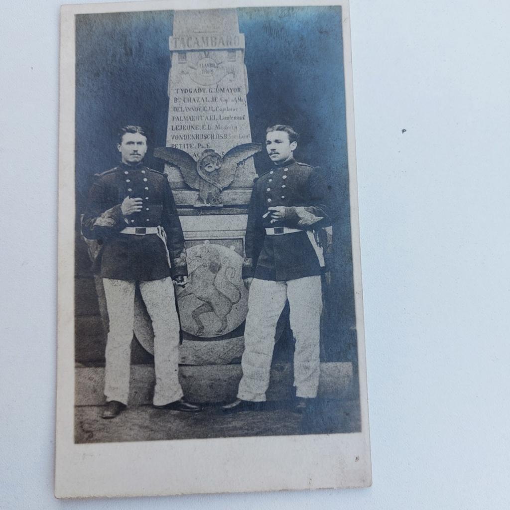 Oude postkaart: Tacambaromonument in Leopoldsburg, Enlèvement ou Envoi