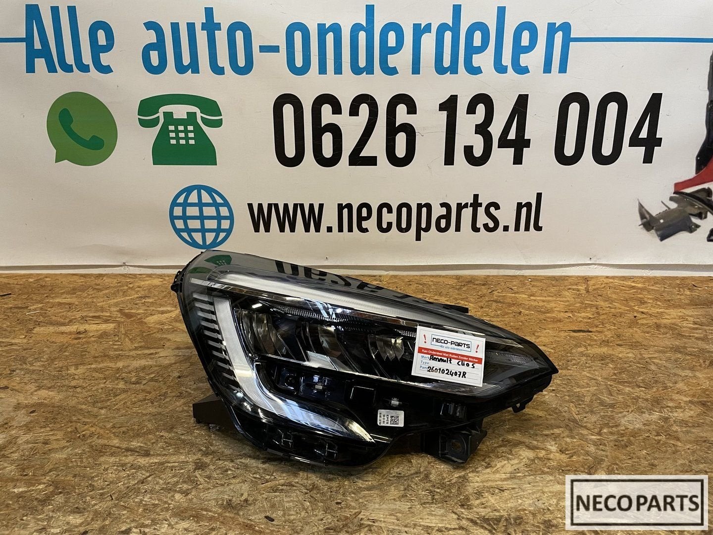 RENAULT CLIO 5 LED KOPLAMP RECHTS ORIGINEEL 260102407R, Gebruikt, -, Renault, -