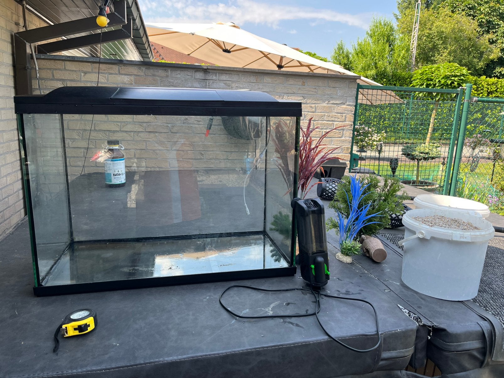Aquarium + toebehoren + pomp + steentjes, Dieren en Toebehoren, Ophalen, Zo goed als nieuw, Verlichting