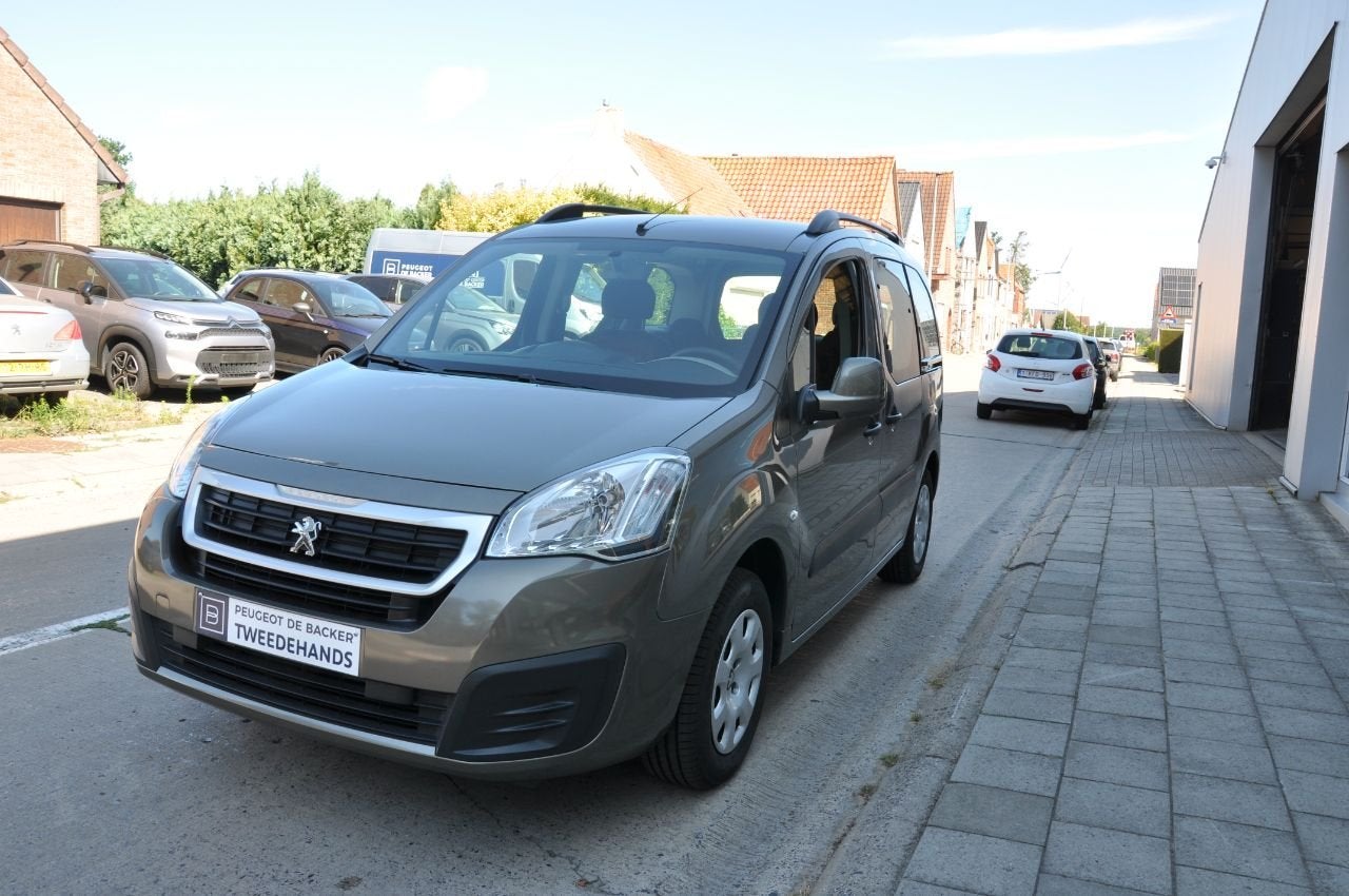 Peugeot Partner Tepee Active (année de construction 2016), Autos, Peugeot, Entreprise, Achat, Partner Tepee, ABS, Airbags, Air conditionné