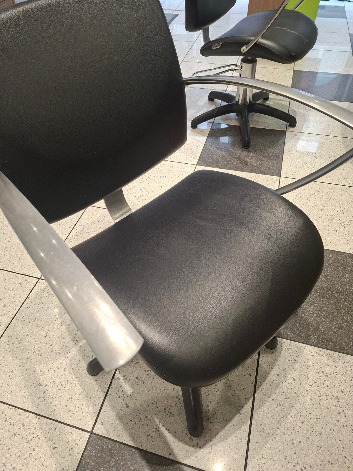 3 kapsalonstoelen zwart en zilver, Huis en Inrichting, Stoelen, Ophalen