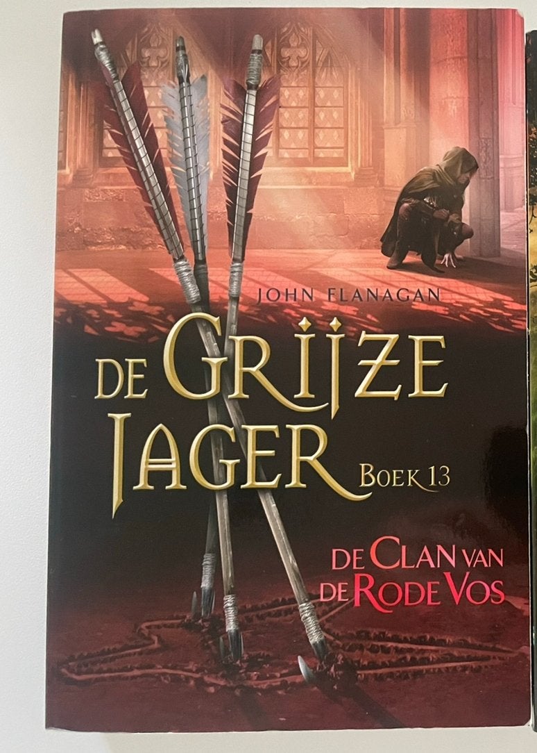 De grijze jager 13/ de clan van de rode vos/ john flanagan, Boeken, Verzenden, Zo goed als nieuw