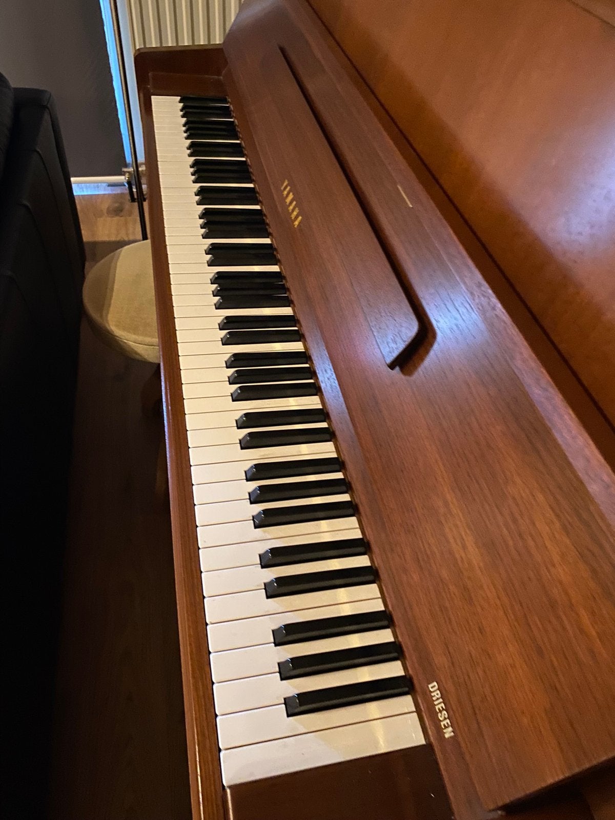 Yamaha P2 piano, Muziek en Instrumenten, Ophalen, Zo goed als nieuw, Bruin, Piano