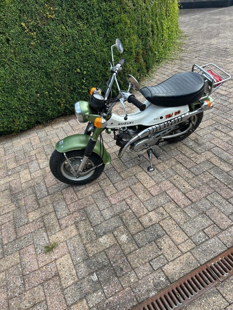 SUZUKI RV50