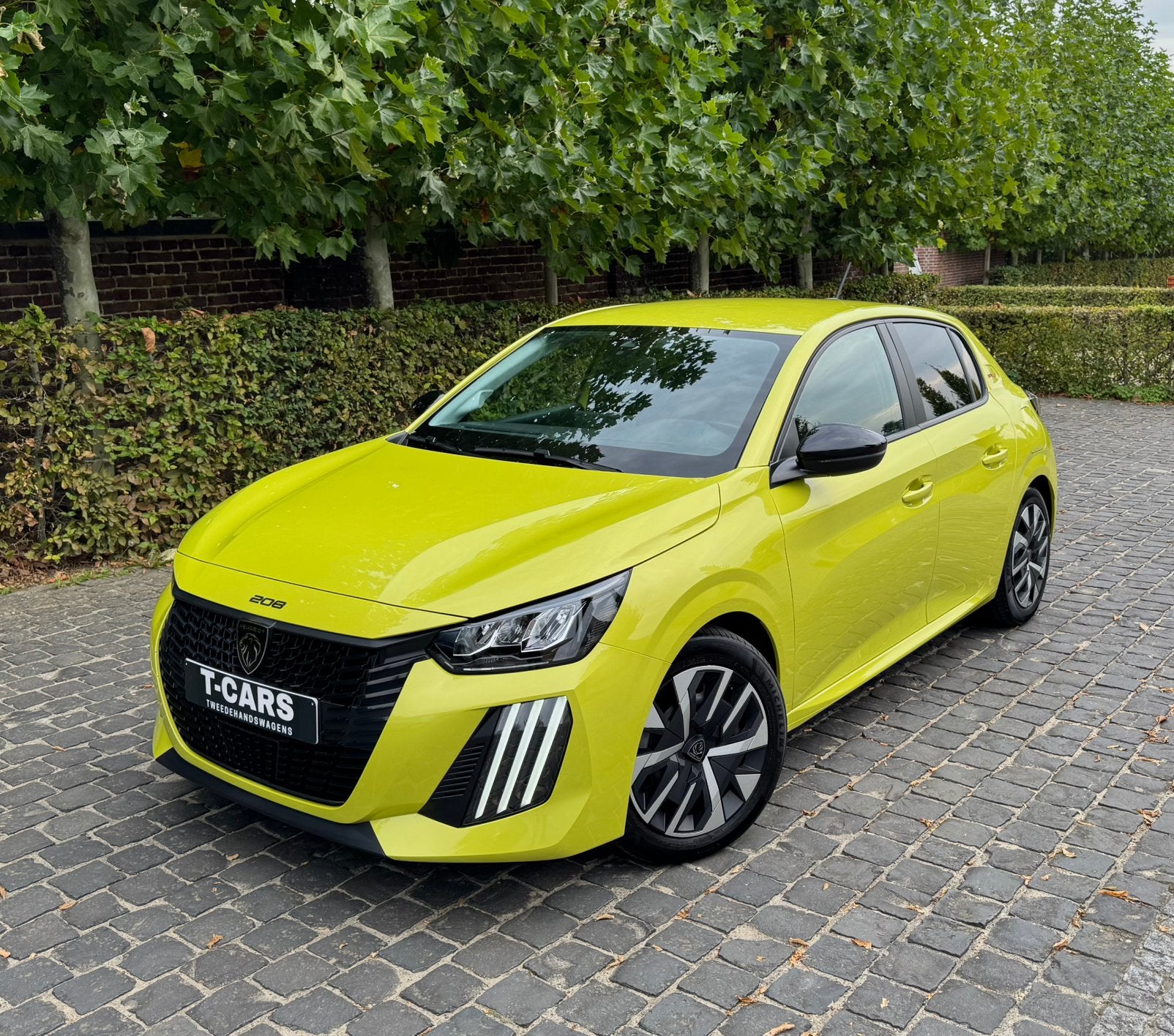 Peugeot 208 2025 / Carplay / 18.000km / Overname mogelijk, Bluetooth, Euro 6, Geel, Bedrijf
