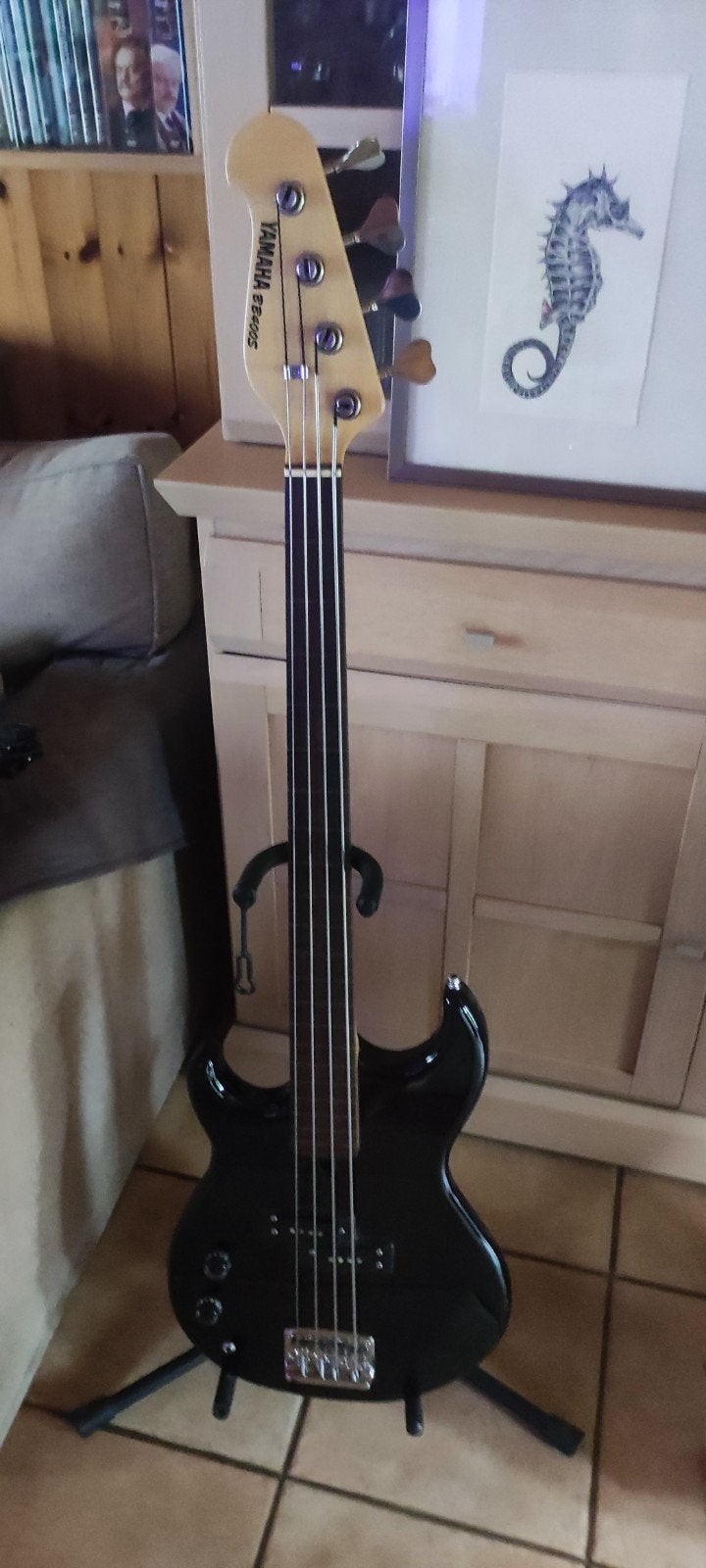 Fretloze basgitaar Yamaha B400 S te koop lh, Musique & Instruments, Instruments à corde | Guitares | Basses, Enlèvement, Neuf